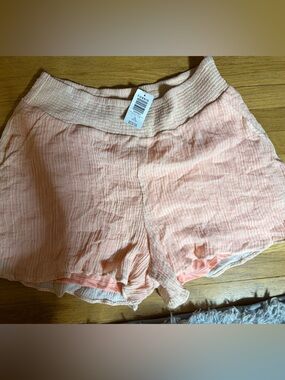 torrid Peach/Pink Gauze Lounge Shorts with liner Sz 1 (14-16)